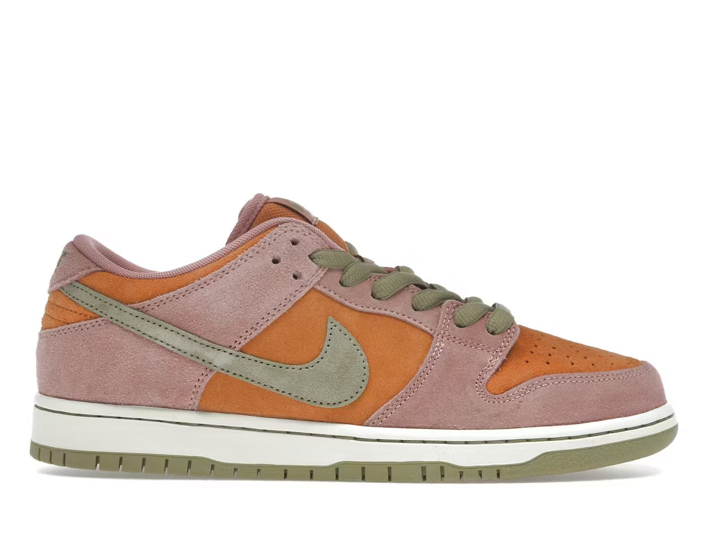 Nike SB Dunk Low Red Stardust