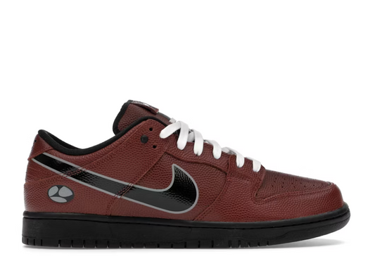 Nike SB Dunk Low Limosine Skateboards