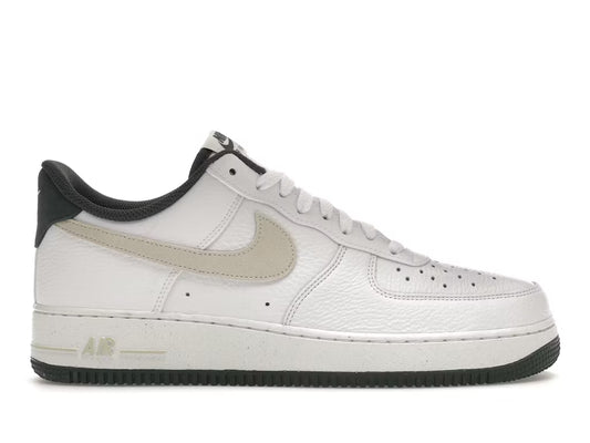 Nike Air Force 1 Low '07 LV8 Vintage Green